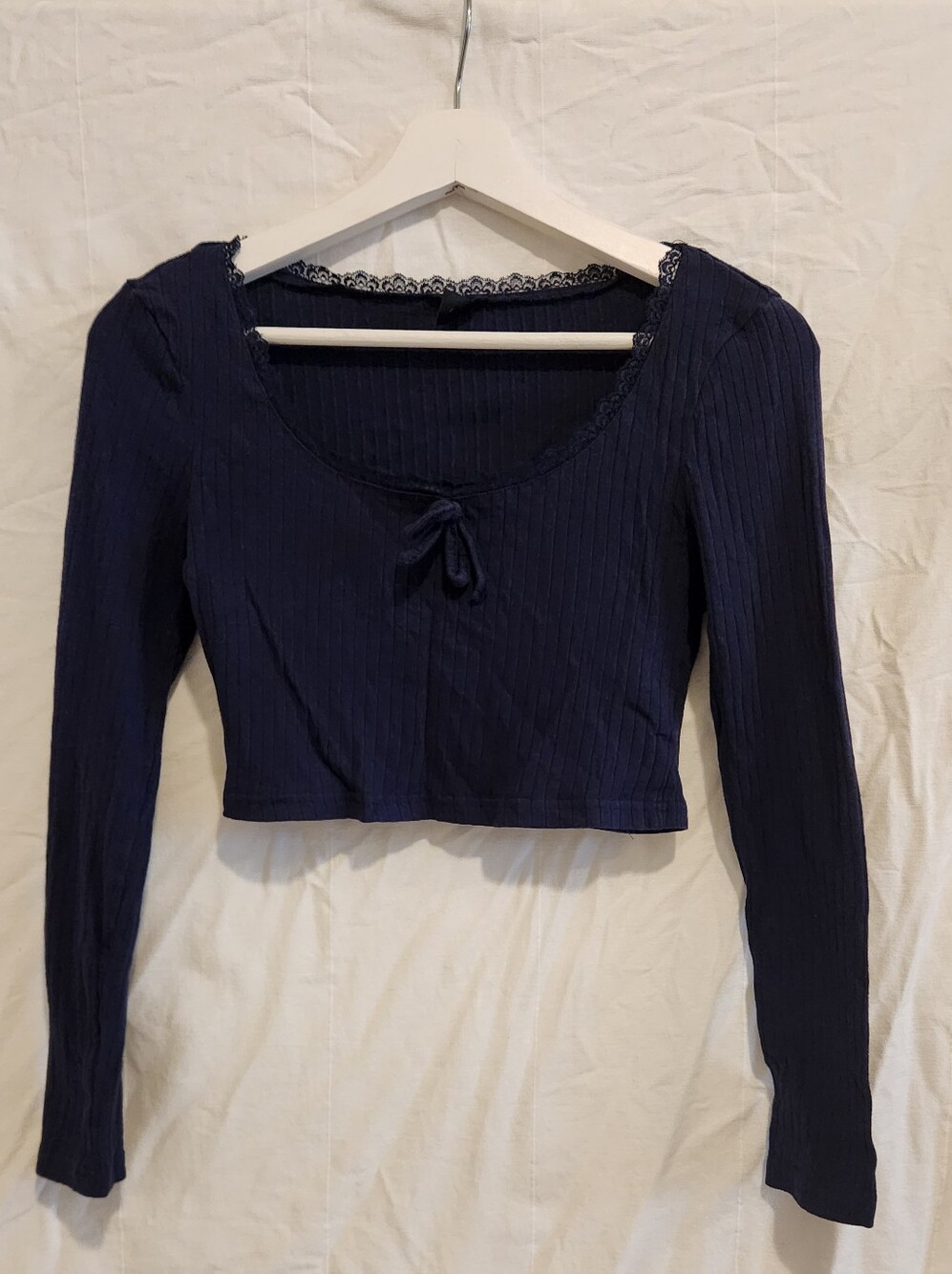 H&M Navy Ribbed Long-Sleeve Lace-Trim Crop Top